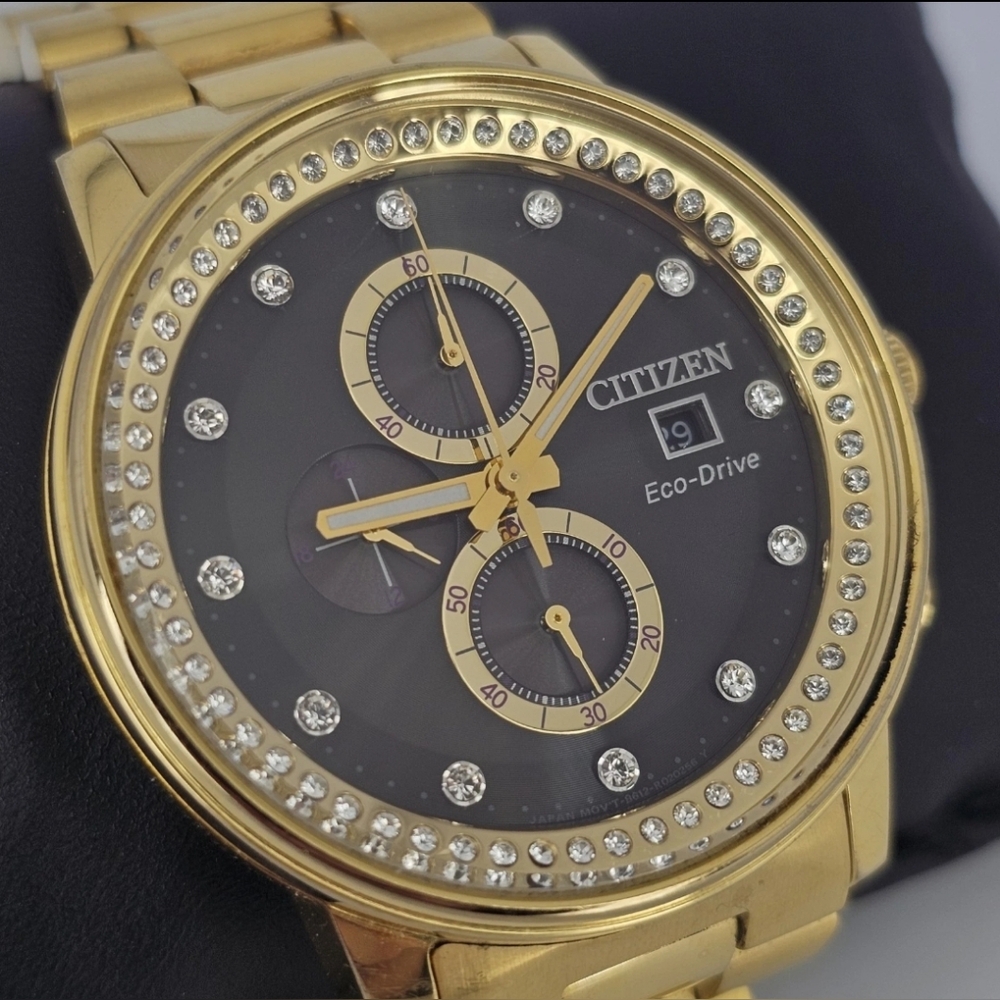 ***BRAND NEW*** Citizen Eco-Drive Nighthawk Crystal Accent Gold-Tone Chronograph - Picture 3 of 10